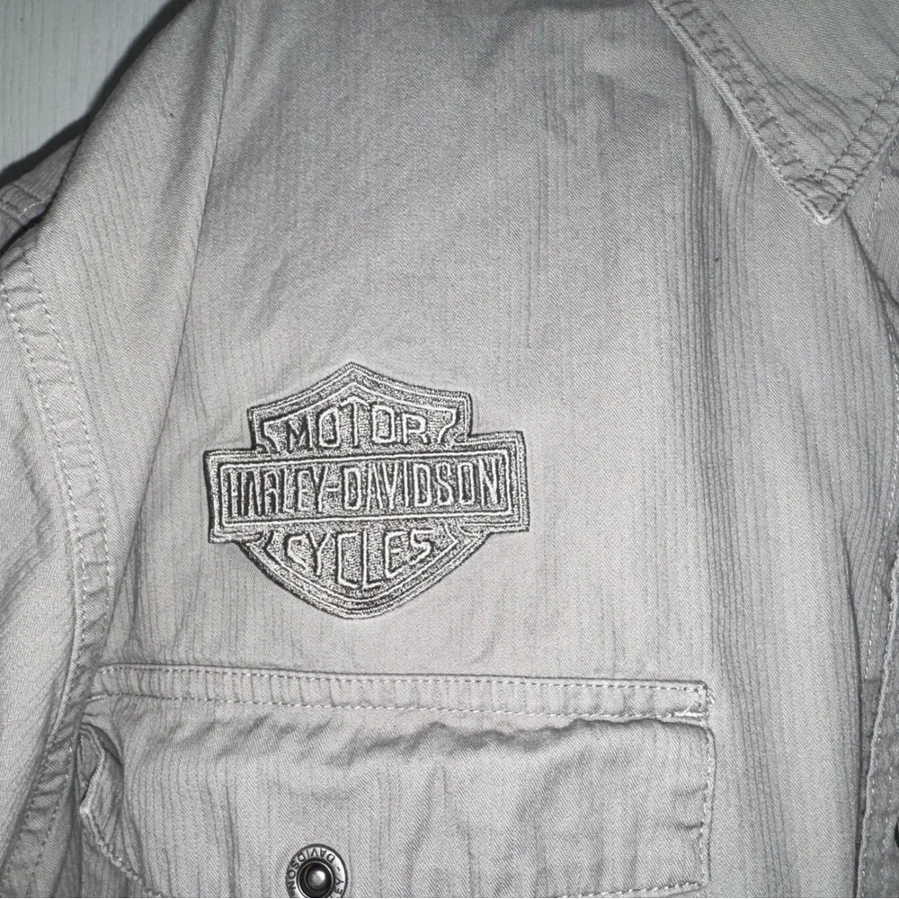 Harley-Davidson Tan Button Down Shirt - Picture 5 of 10